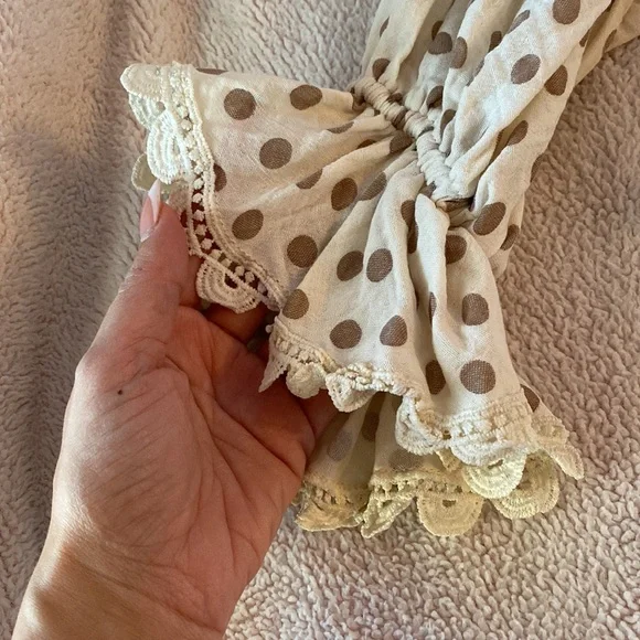 Vici Edna crochet polka dot crop top - Picture 3 of 7